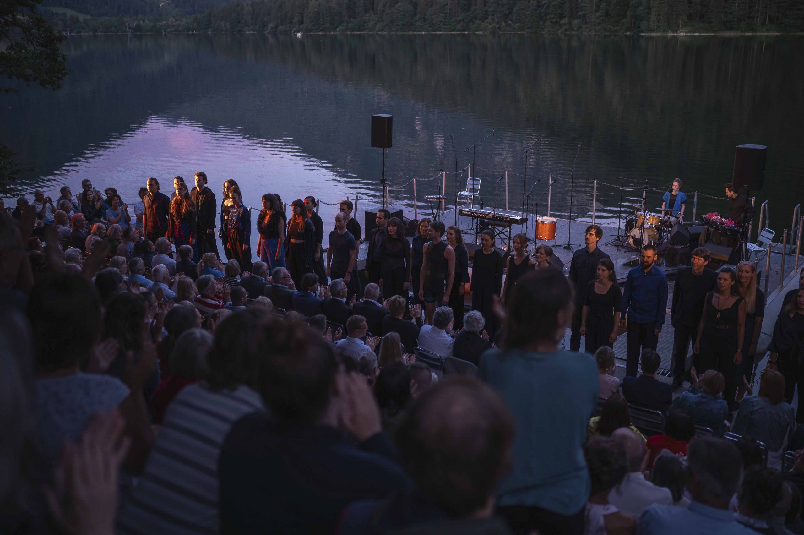 Wellenklaenge_Fotos_Julia_Geiter_200129_Anja_Ohm_Chor_Matteo_Haitzmann_074_
